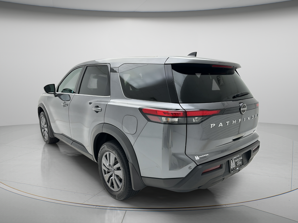 2024 Nissan Pathfinder S