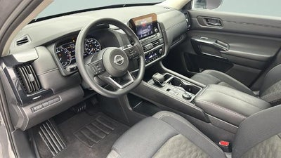2024 Nissan Pathfinder S