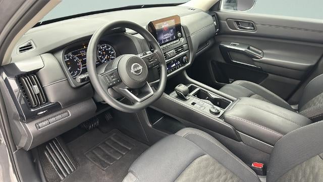 2024 Nissan Pathfinder S