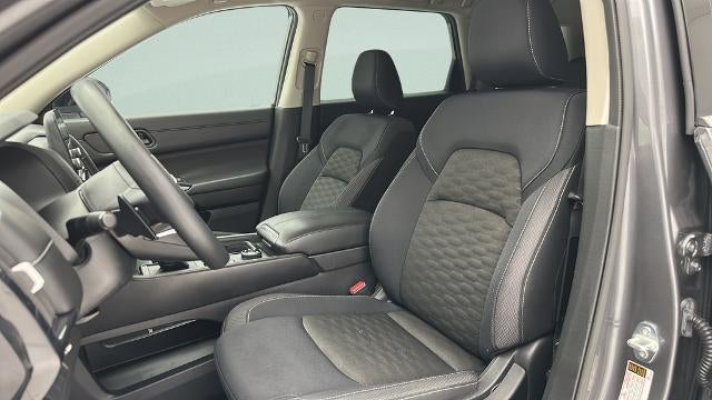 2024 Nissan Pathfinder S