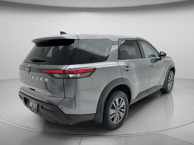 2024 Nissan Pathfinder S