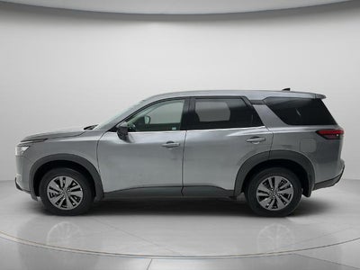 2024 Nissan Pathfinder S