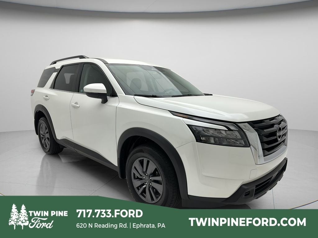 2024 Nissan Pathfinder SV 4WD's photo