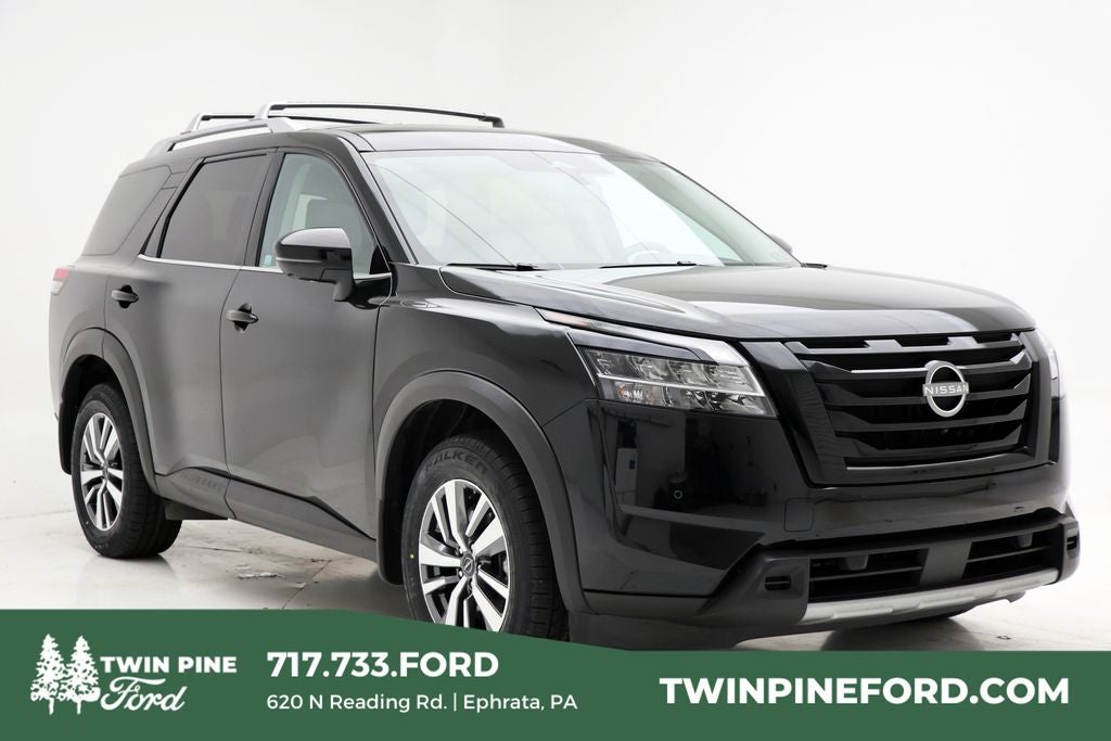 2024 Nissan Pathfinder SL