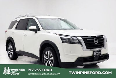2024 Nissan Pathfinder SL