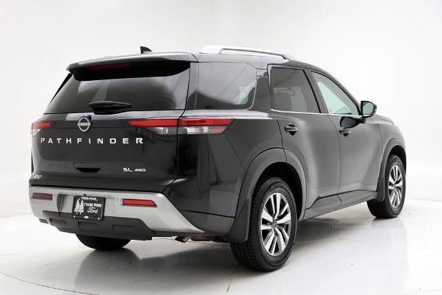 2022 Nissan Pathfinder SL