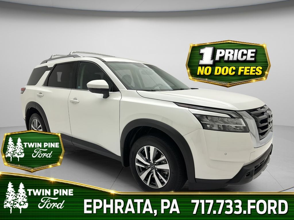 2024 Nissan Pathfinder SL