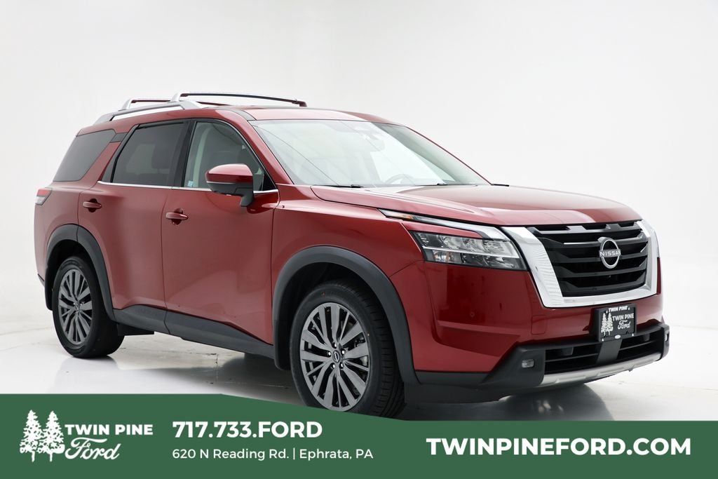 2022 Nissan Pathfinder SL