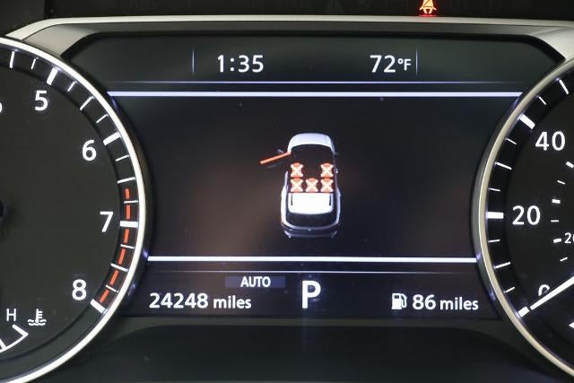 2022 Nissan Pathfinder SL