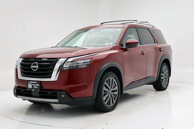 2022 Nissan Pathfinder SL