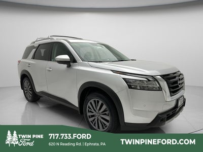 2024 Nissan Pathfinder SL