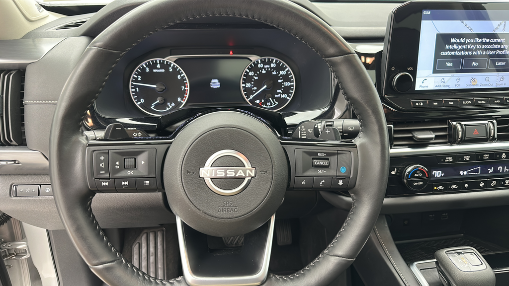 2024 Nissan Pathfinder SL