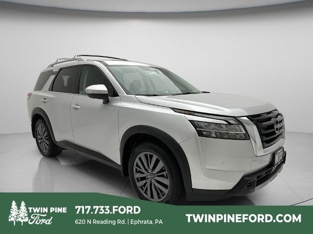 2024 Nissan Pathfinder SL