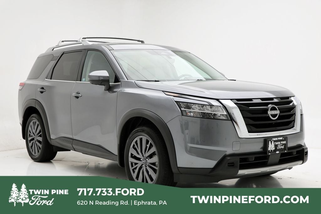 2024 Nissan Pathfinder SL