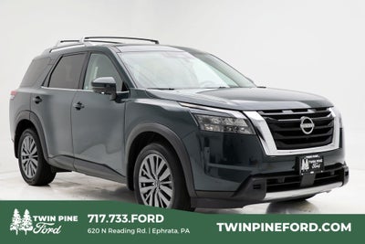 2025 Nissan Pathfinder SL