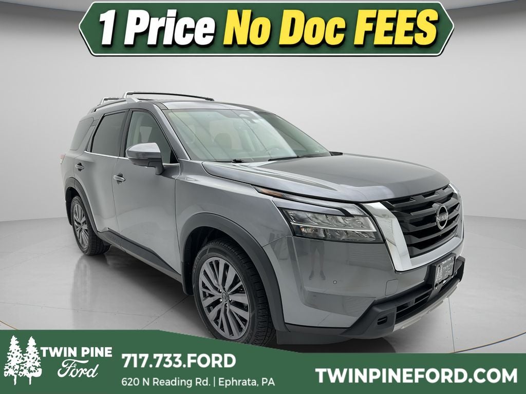 2023 Nissan Pathfinder SL