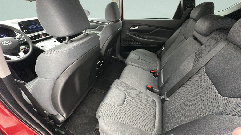2021 Hyundai Santa Fe SE