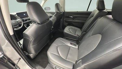 2025 Toyota Grand Highlander XLE