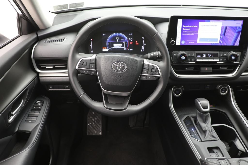 2025 Toyota Grand Highlander Base