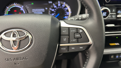 2024 Toyota Highlander Hybrid XLE
