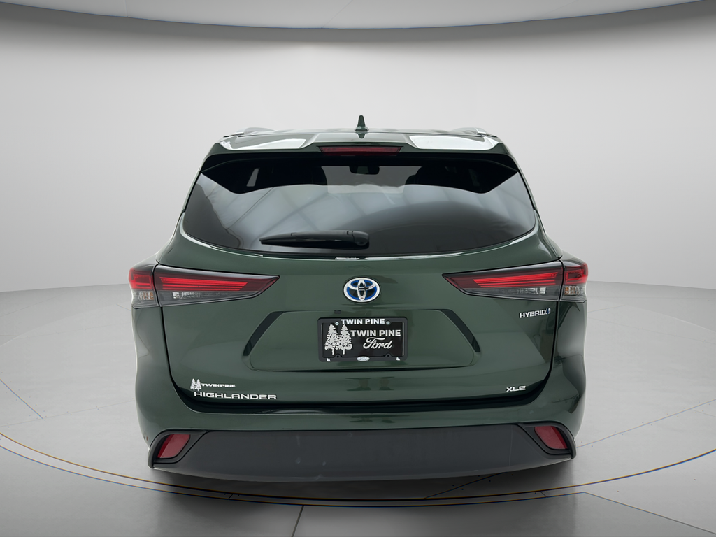 2024 Toyota Highlander Hybrid XLE