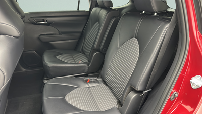 2025 Toyota Highlander Base
