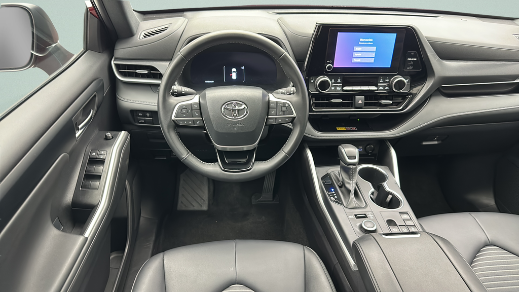 2025 Toyota Highlander Base