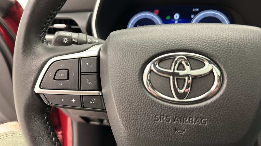 2025 Toyota Highlander Base