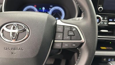 2025 Toyota Highlander Base