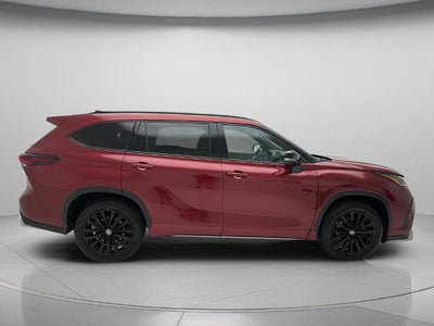 2025 Toyota Highlander Base