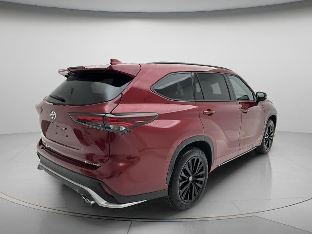 2025 Toyota Highlander Base