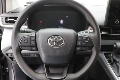 2025 Toyota Sienna LE 8 Passenger