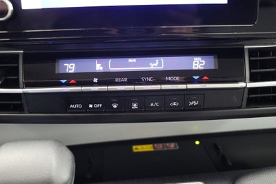 2025 Toyota Sienna LE 8 Passenger