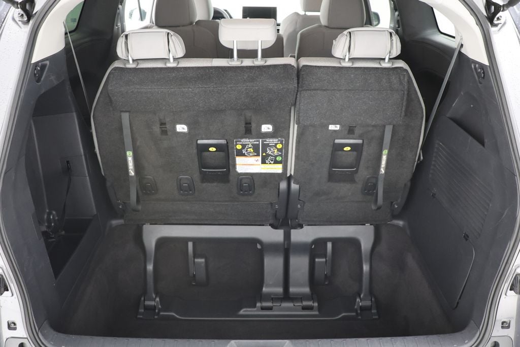 2025 Toyota Sienna LE 8 Passenger
