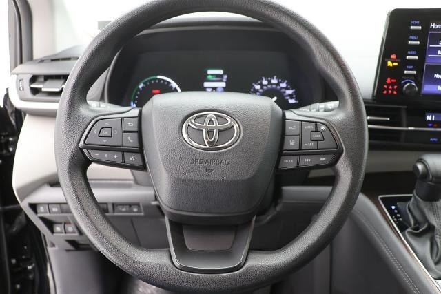 2024 Toyota Sienna LE 8 Passenger