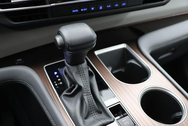 2024 Toyota Sienna LE 8 Passenger