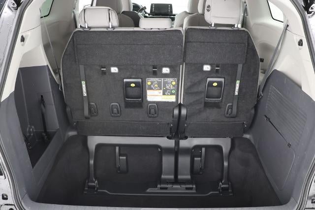 2024 Toyota Sienna LE 8 Passenger