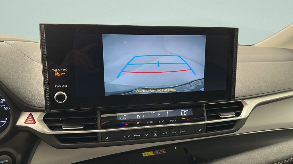 2025 Toyota Sienna XLE 8 Passenger