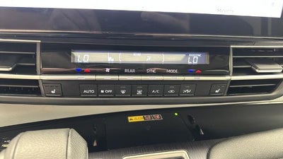 2025 Toyota Sienna XLE 8 Passenger