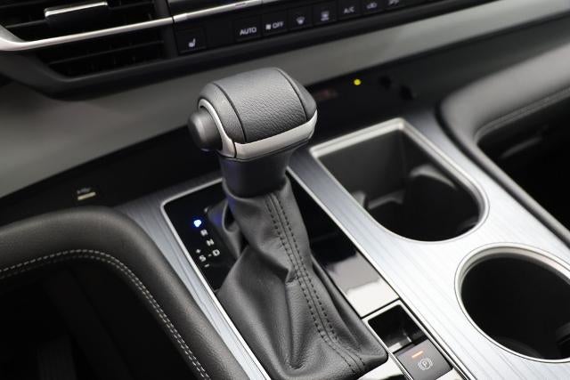 2025 Toyota Sienna XLE 8 Passenger