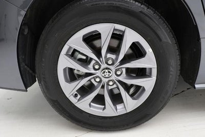 2025 Toyota Sienna XLE 8 Passenger