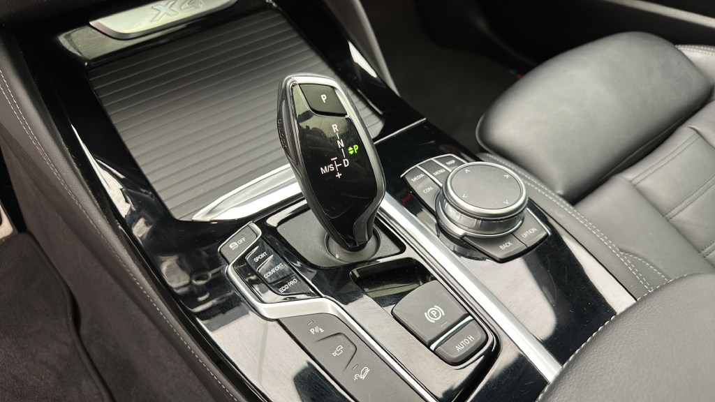2021 BMW X4 xDrive30i