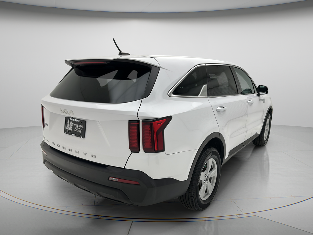 2022 Kia Sorento LX