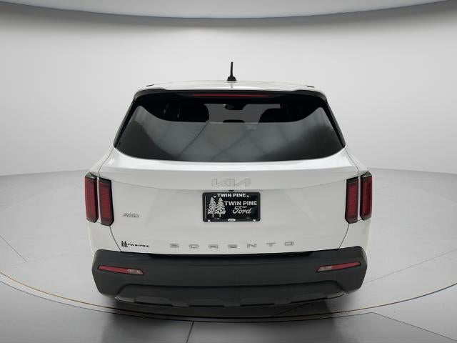 2022 Kia Sorento LX