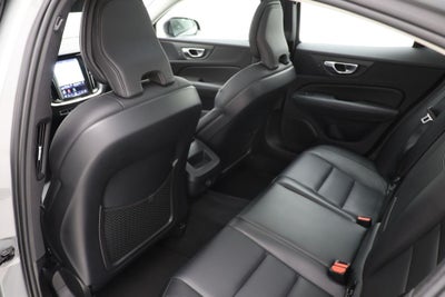 2024 Volvo S60 B5 Core Dark Theme