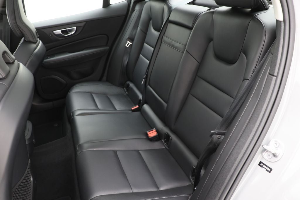 2024 Volvo S60 B5 Core Dark Theme