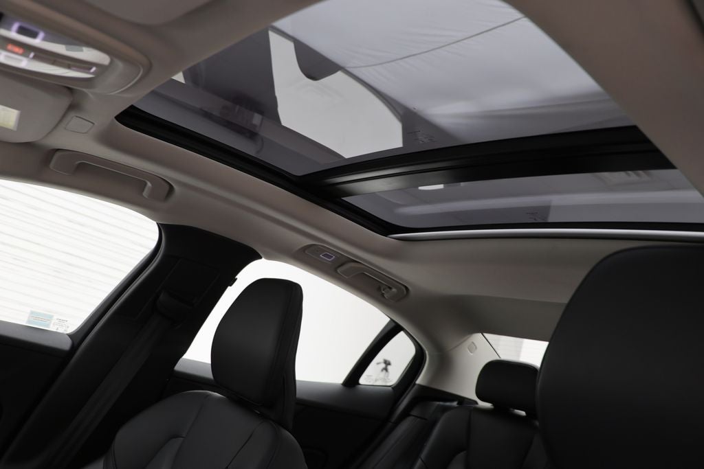 2024 Volvo S60 B5 Core Dark Theme