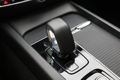 2024 Volvo S60 B5 Core Dark Theme