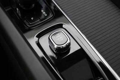 2024 Volvo S60 B5 Core Dark Theme