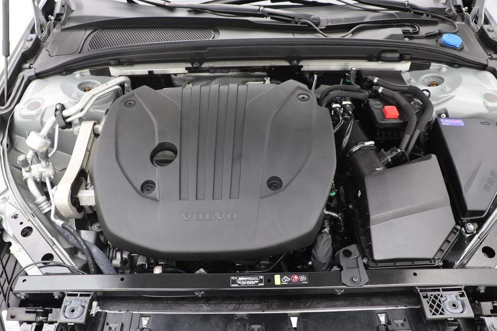 2024 Volvo S60 B5 Core Dark Theme